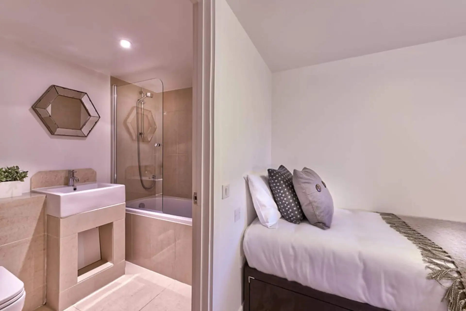Apartment 6˚, Morzine