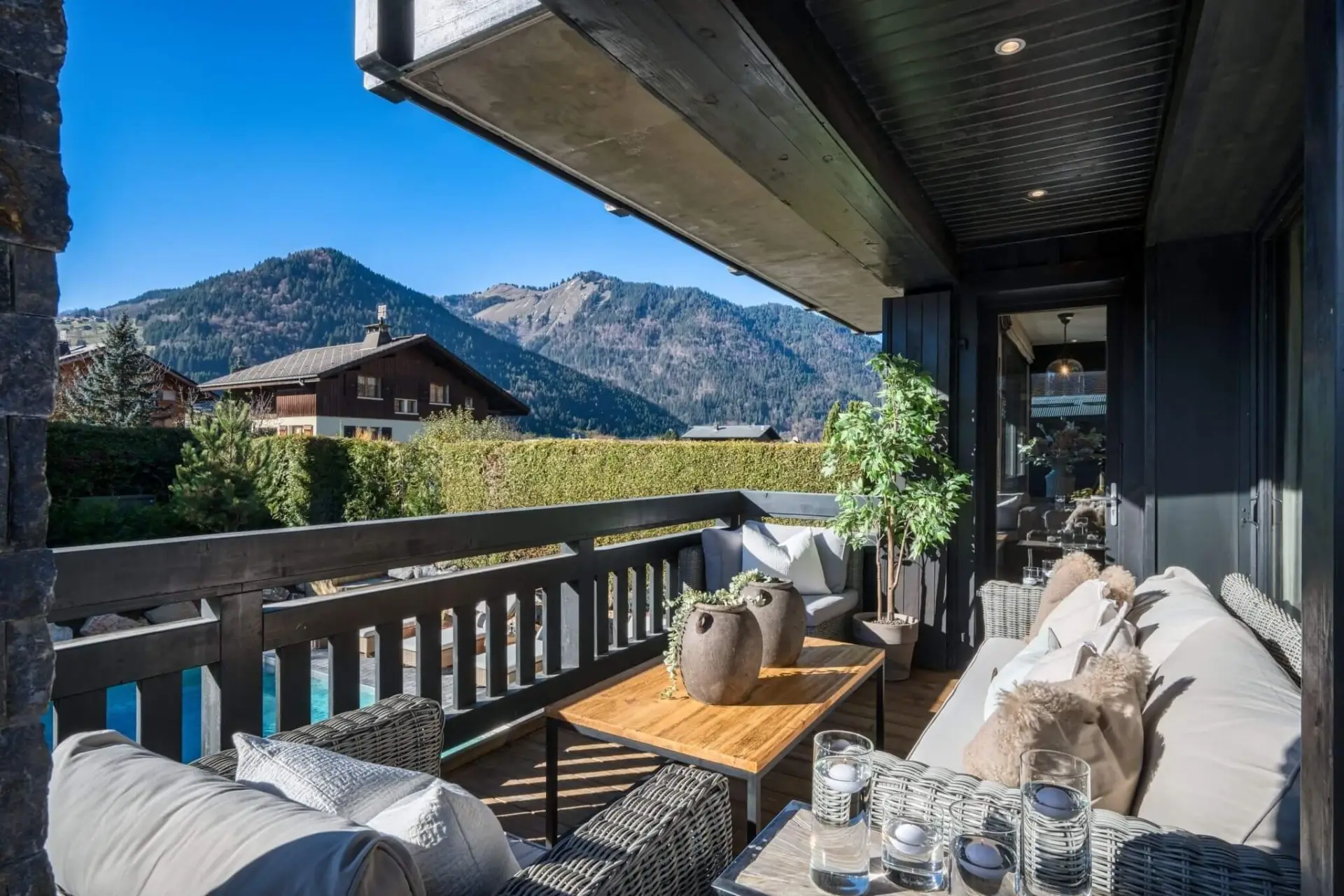 The Bungo, Morzine