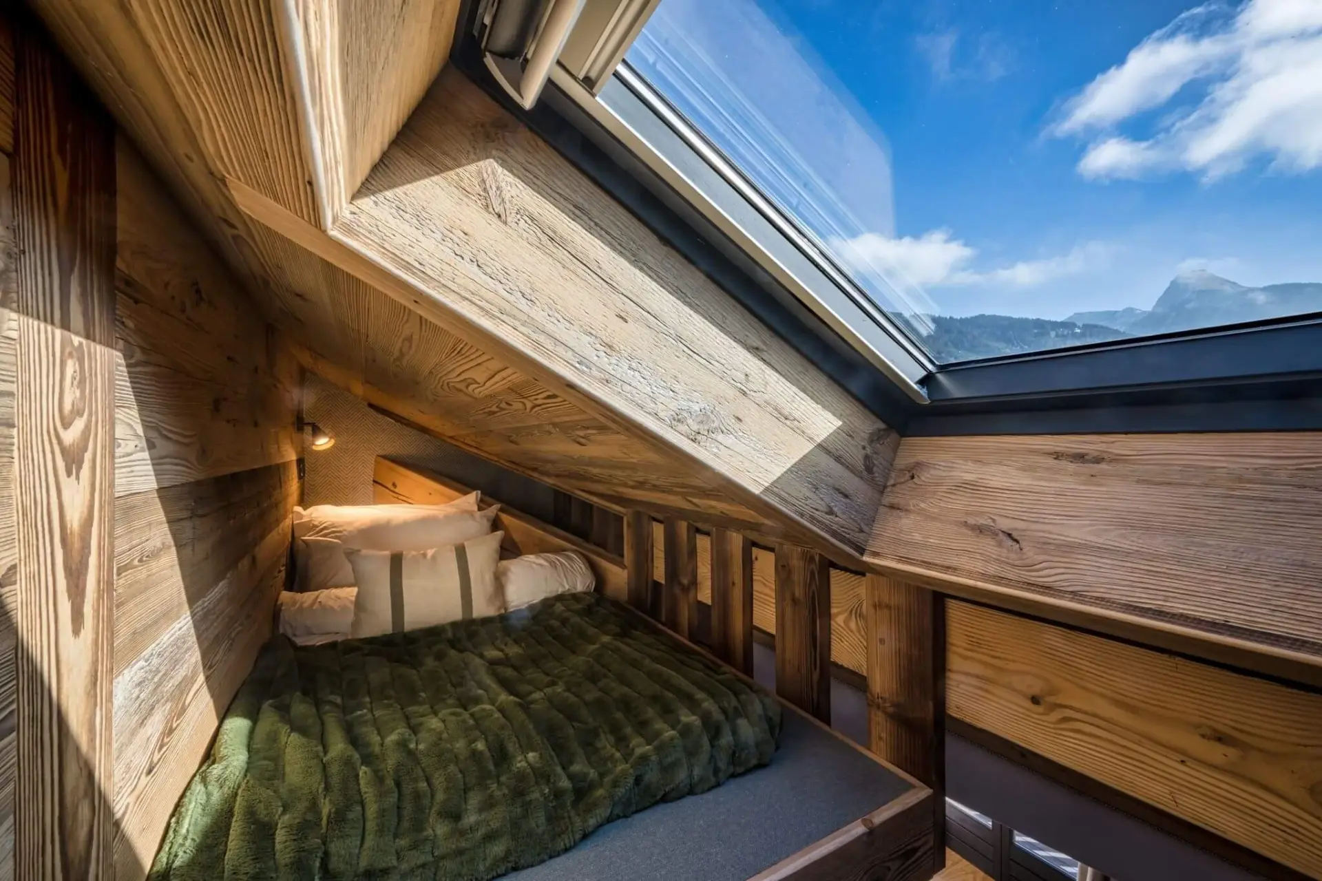 The Bungo, Morzine