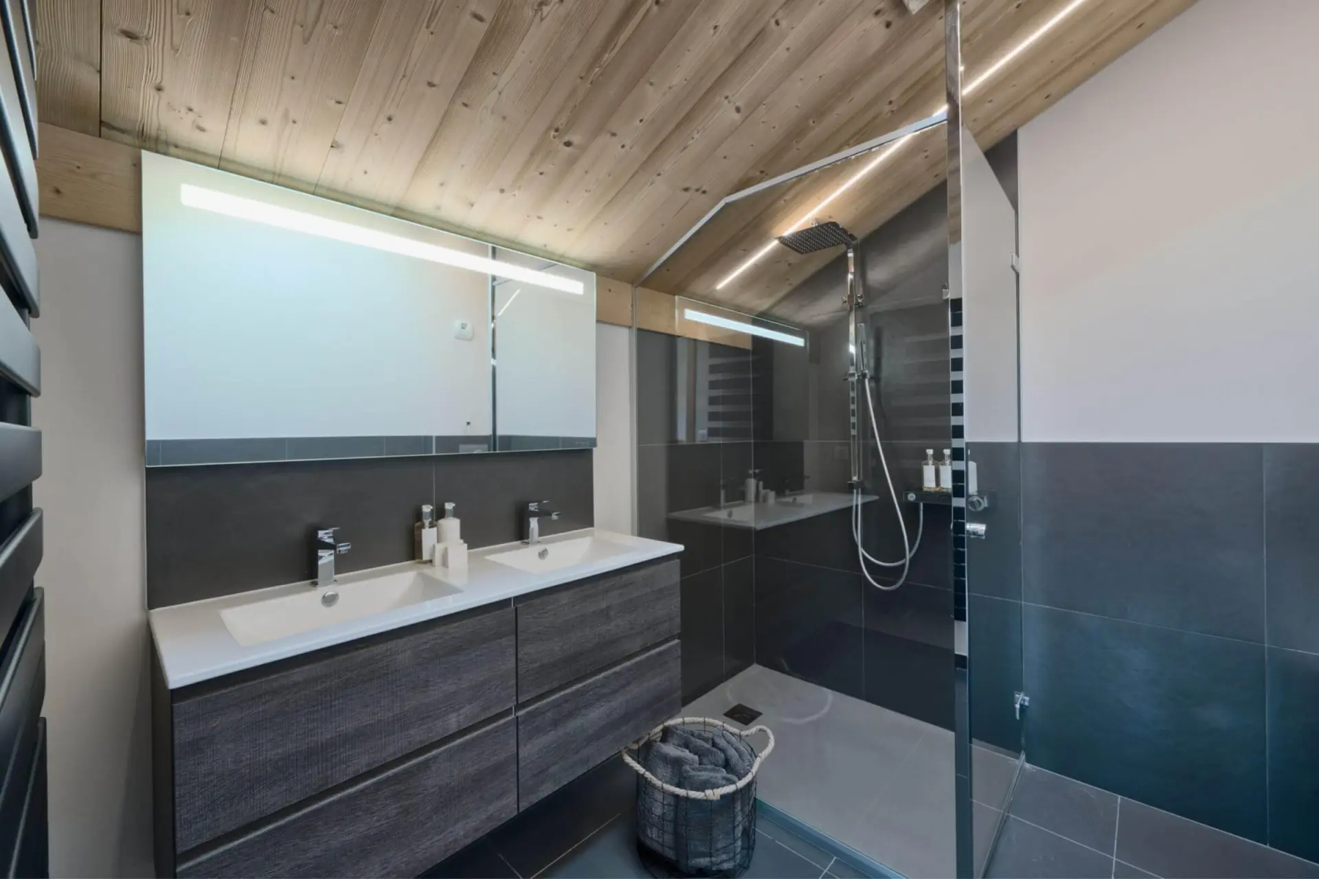 Chalet Blanc, Morzine