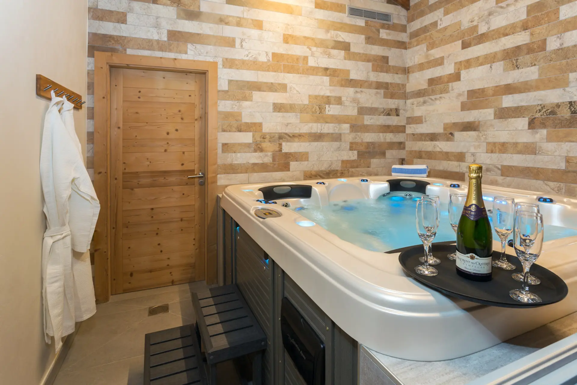 Chalet The Crows Nest Morzine 11