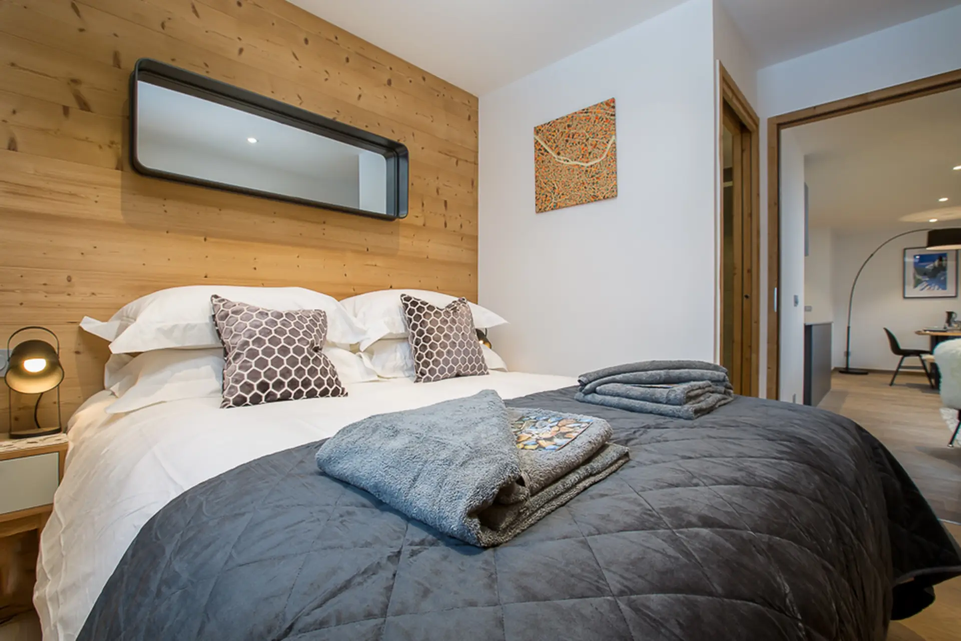 MM Carlina Apt Small 9
