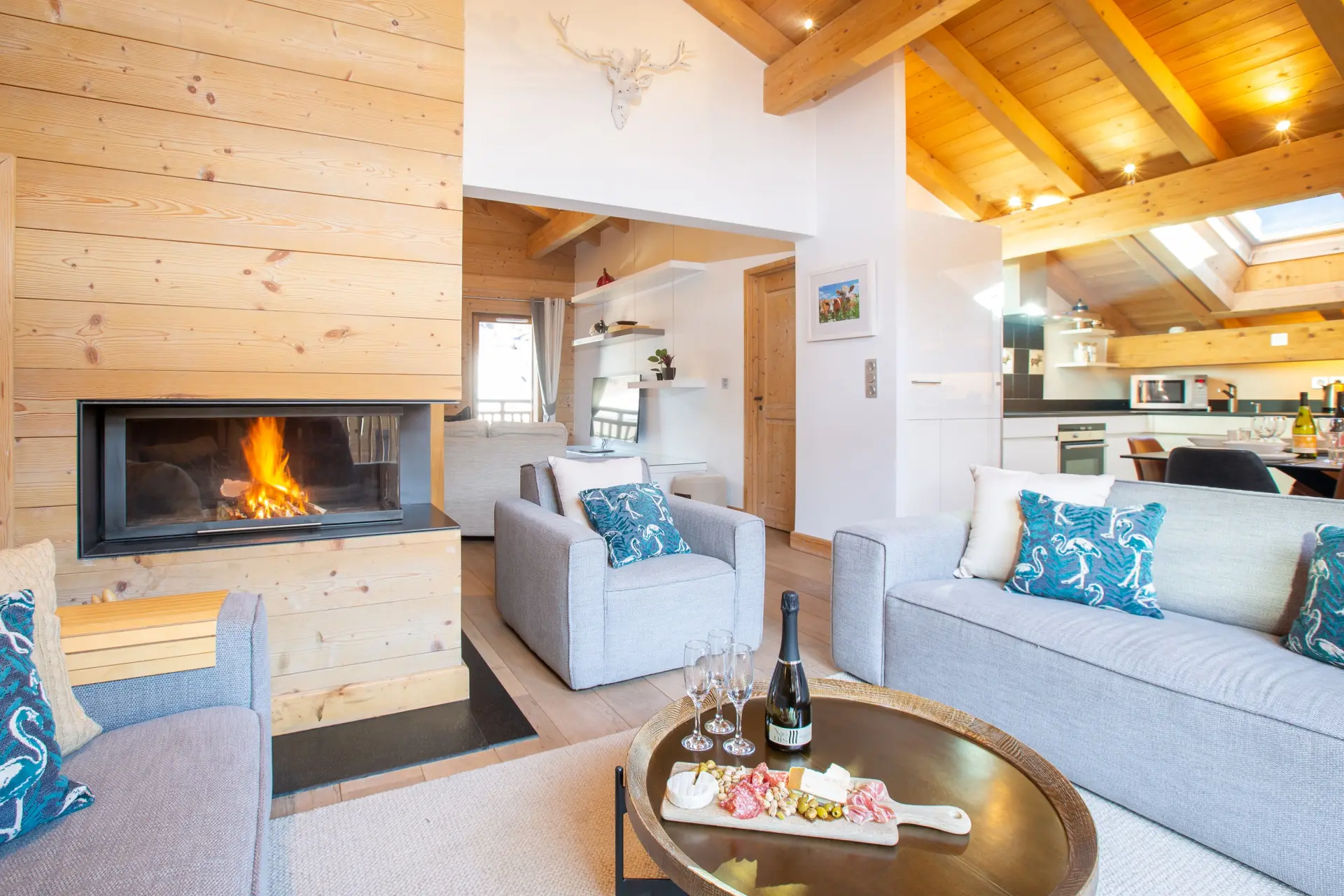 MM Telecabine Living Area 7