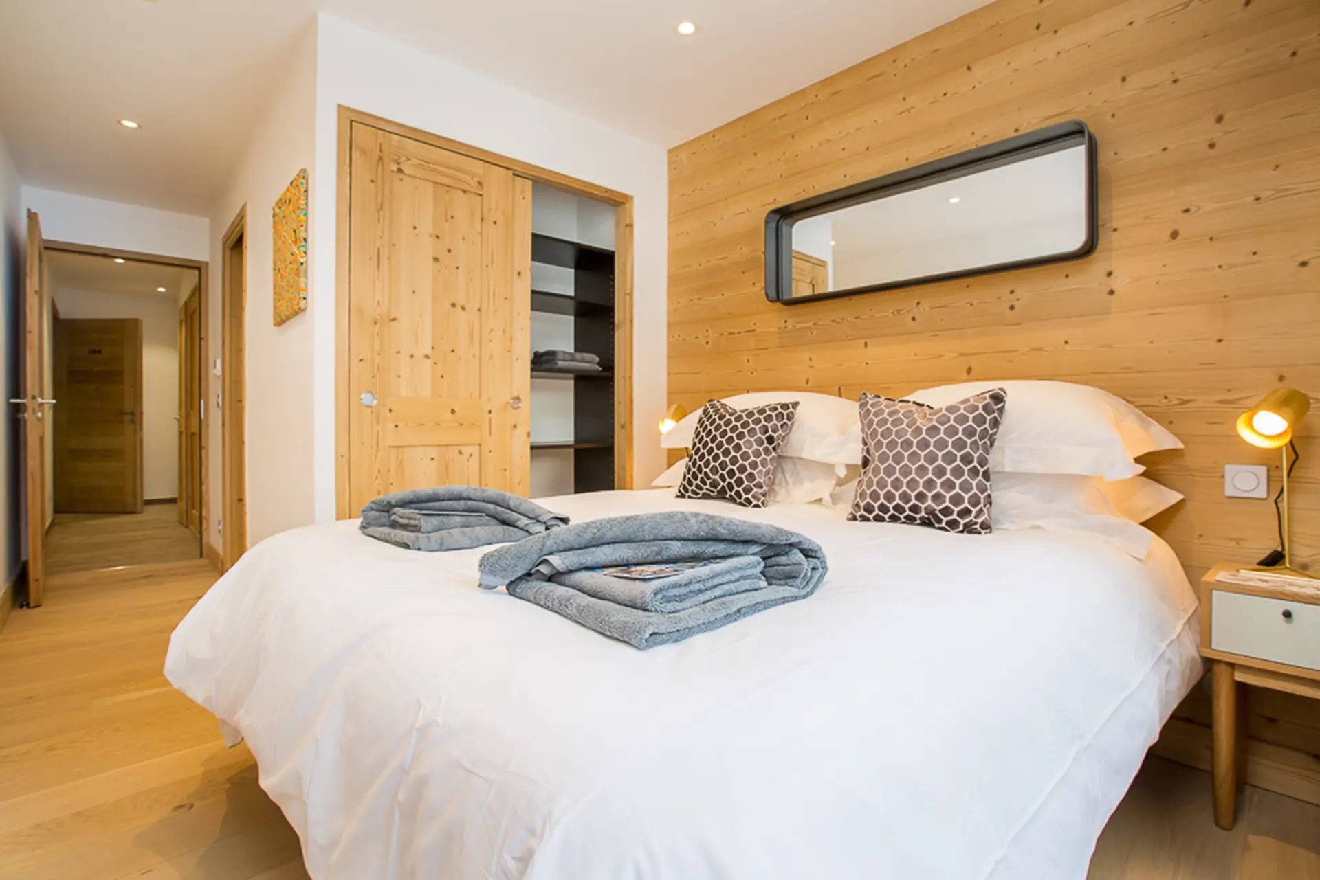 MM Carlina Apt Small 4