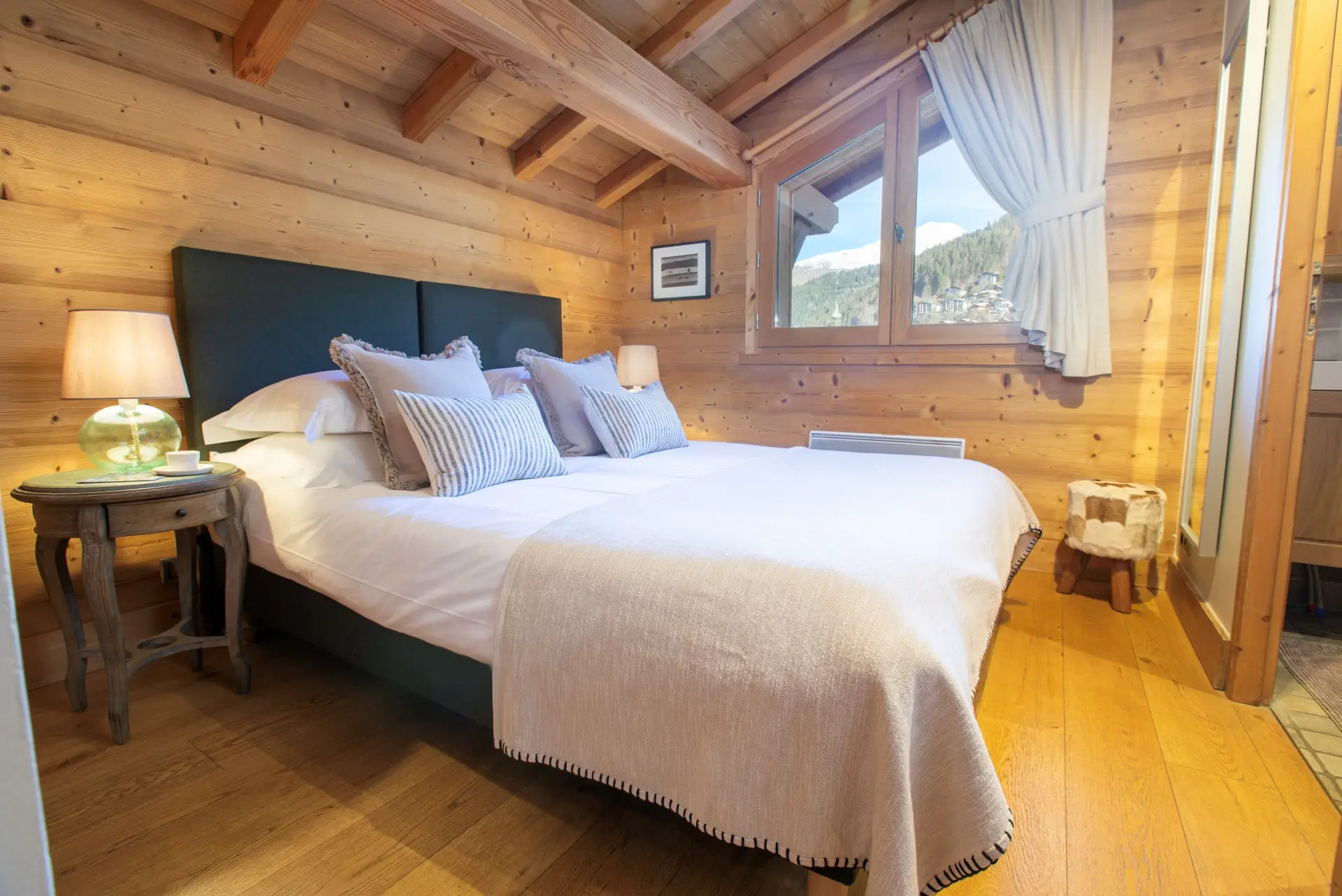 MM Penthouse Bed