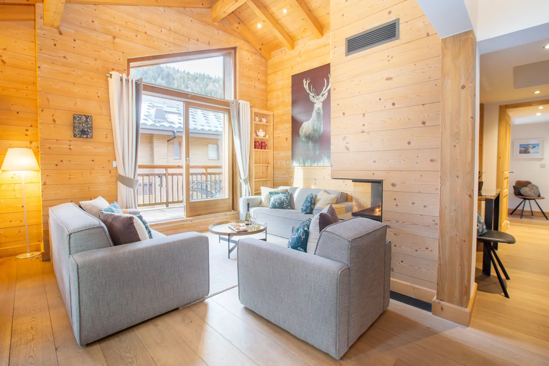 MM Telecabine Living Area 12