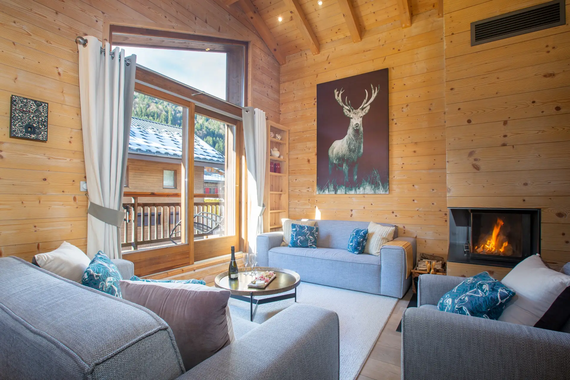 MM Telecabine Living Area 5