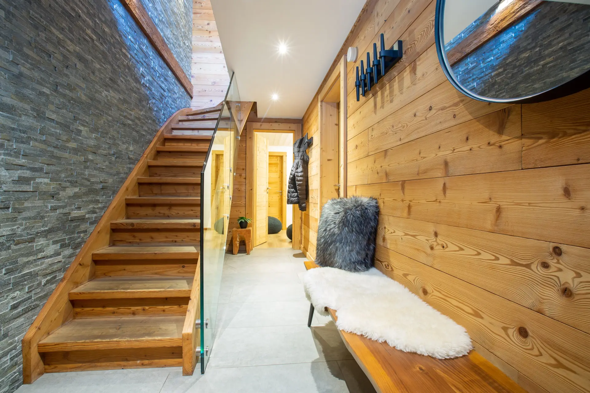 MM Petit Chalet Robin Outside And Living 33
