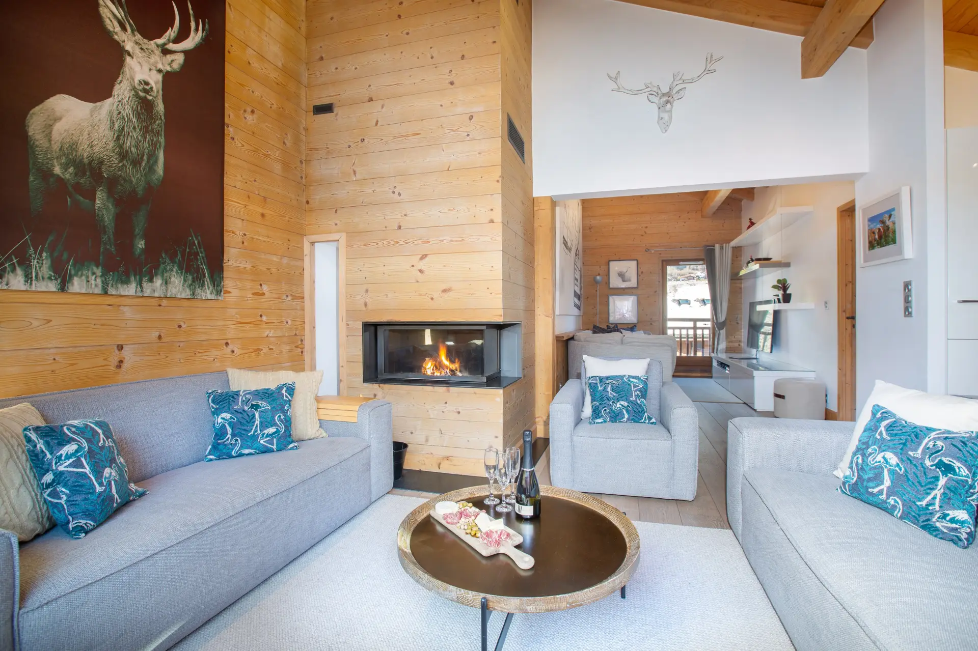 MM Telecabine Living Area 8