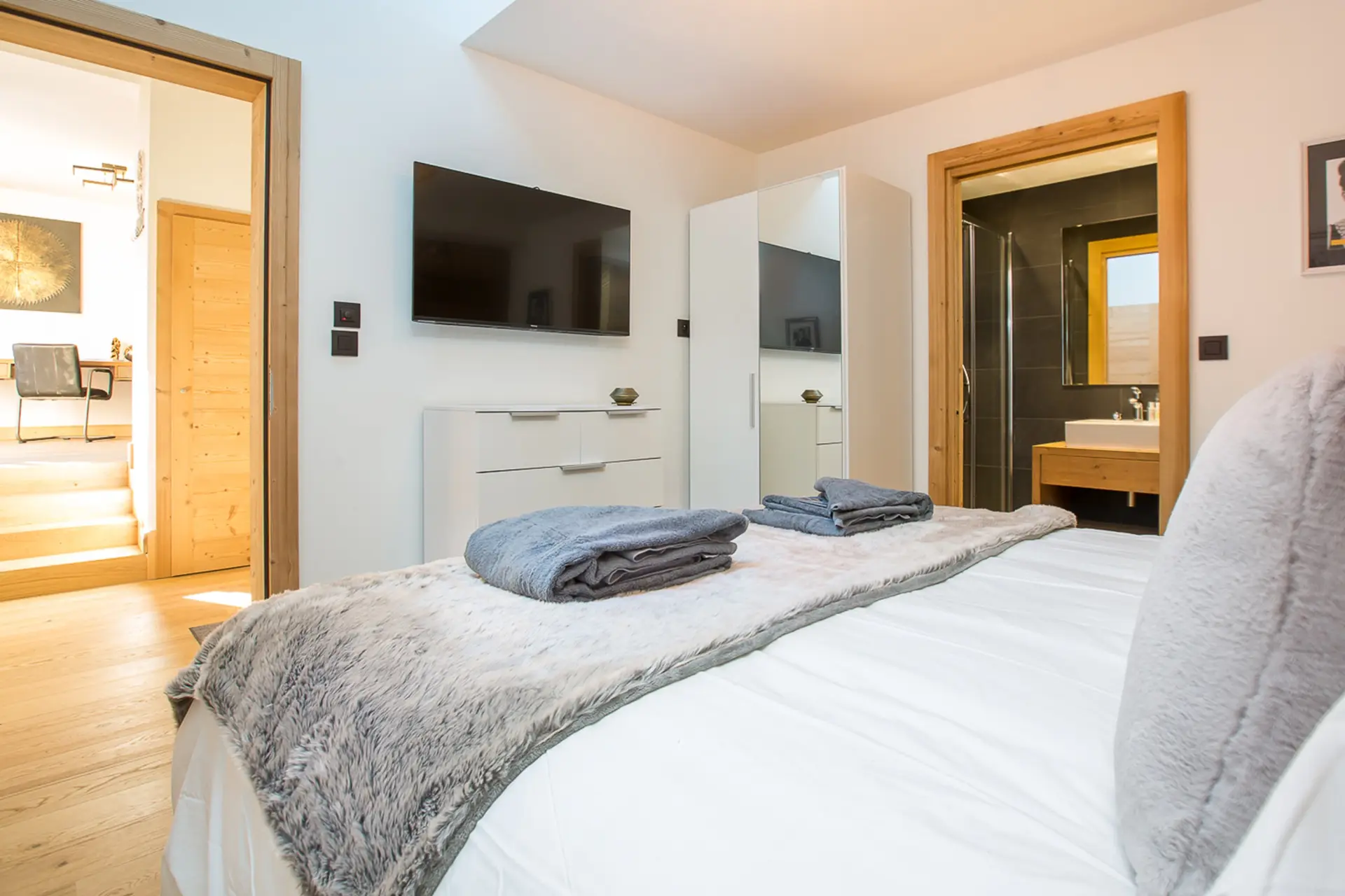 MM Morzna Apt SMALL 33