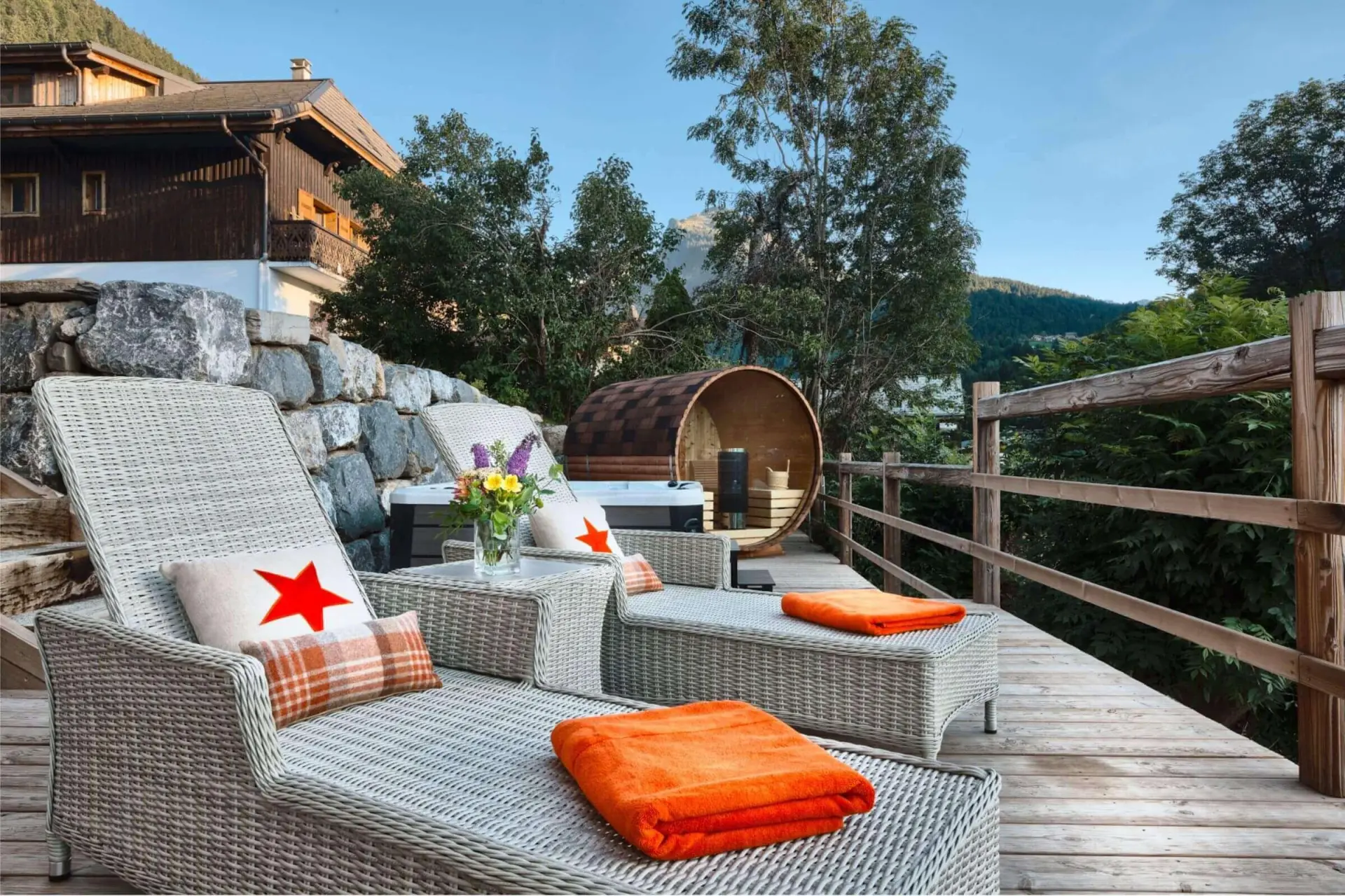 The Old Macaroni, Morzine